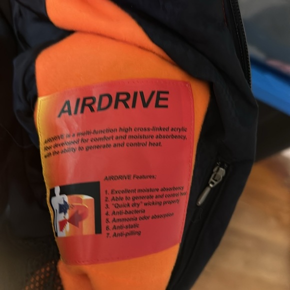 Descente Men's Black and Red Ski Jacket climate condition airdrive jacket - Picture 10 of 12